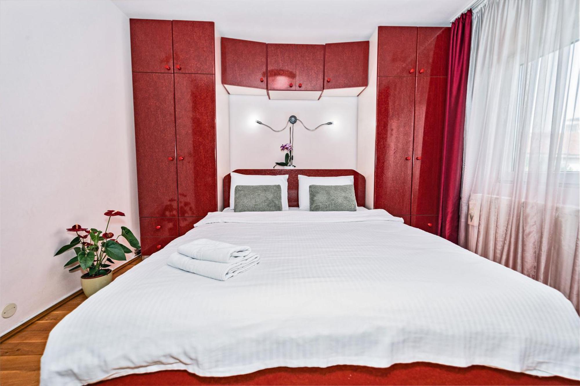 Arad Central Joy - Mihaela Apartment מראה חיצוני תמונה